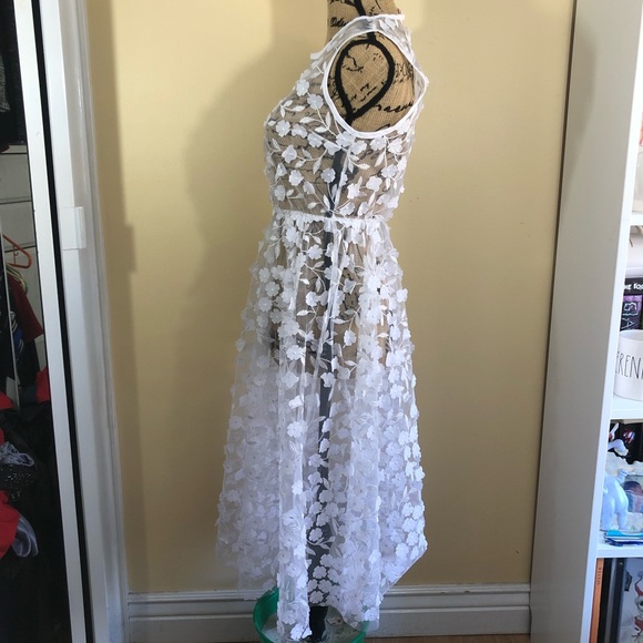 UO Only Hearts Fenella Sheer Floral Midi Dress - Picture 4 of 5